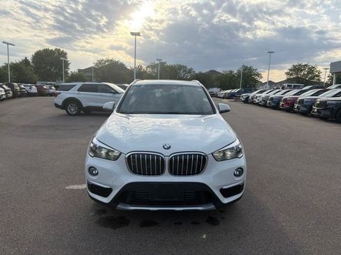 Used 2018 BMW X1 xDrive28i AWD/4WD image 2