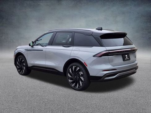 New 2026 Lincoln Nautilus Reserve w/ Jet Appearance Package image 5