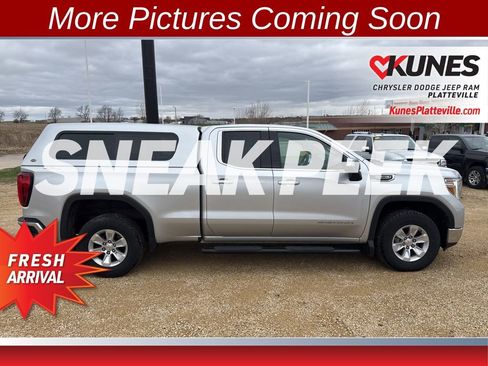 Used 2021 GMC Sierra 1500 SLE image 3