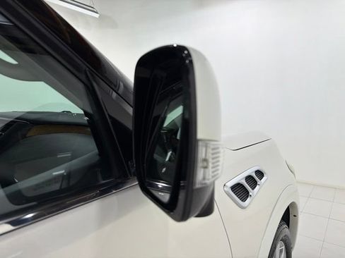 Used 2014 INFINITI QX80 4WD w/ Theater Package image 30