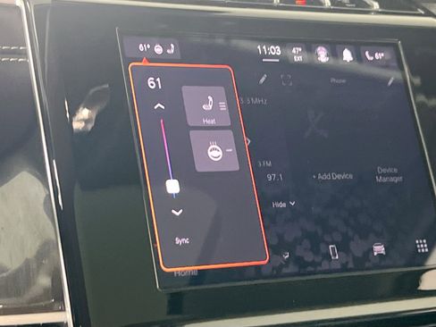 Used 2023 Jeep Grand Cherokee Laredo w/ Luxury Tech Group I image 19