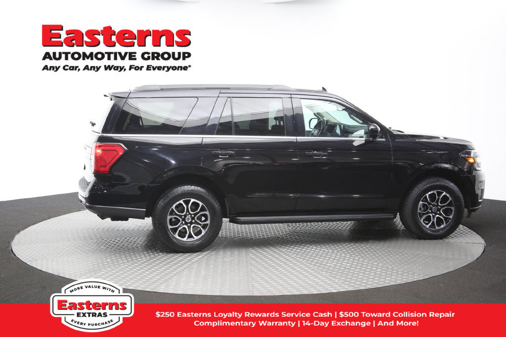 Used 2024 Ford Expedition XLT RWD image 44