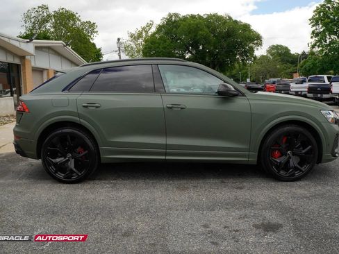 Used 2022 Audi RS Q8 w/ Carbon Optic Package AWD/4WD image 8