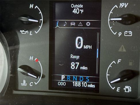 Used 2021 Toyota Sequoia SR5 image 2