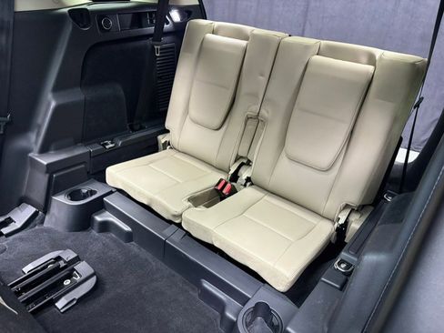 Used 2016 Land Rover Discovery Sport HSE image 33