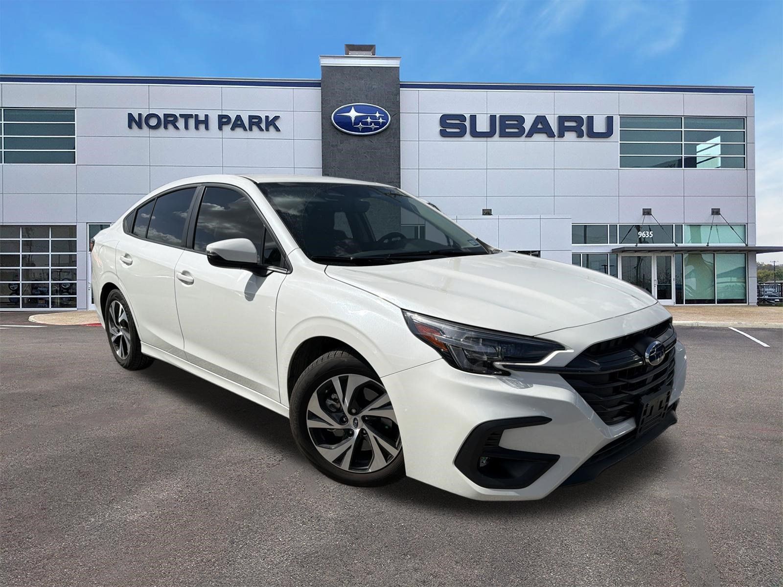 Used 2025 Subaru Legacy Premium AWD/4WD image 1