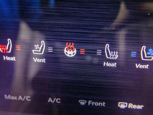 New 2026 RAM 2500 Laramie w/ Night Edition AWD/4WD image 9