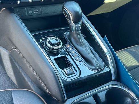 Certified 2024 GMC Canyon AT4 w/ Technology Package image 27