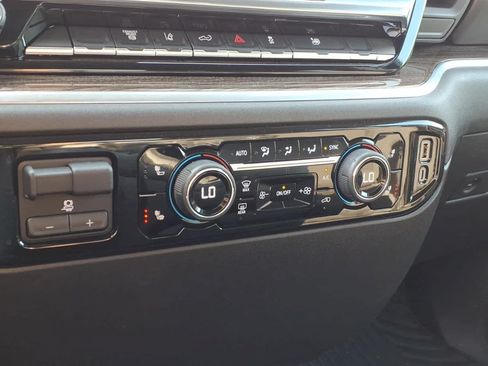 Used 2025 Chevrolet Silverado 2500 LT w/ Convenience Package AWD/4WD image 18
