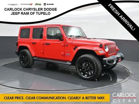 Used 2022 Jeep Wrangler Sahara image 5