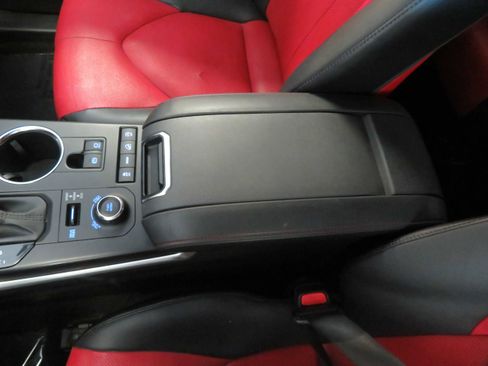 Used 2021 Toyota Highlander XSE image 52