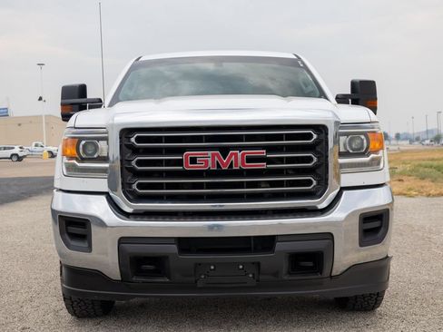 Used 2019 GMC Sierra 2500 2WD Crew Cab image 2