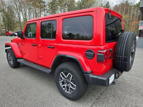 New 2026 Jeep Wrangler Unlimited Sahara AWD/4WD image 6