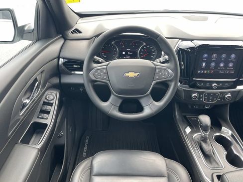 Used 2023 Chevrolet Traverse LT w/ LT Premium Package AWD/4WD image 15