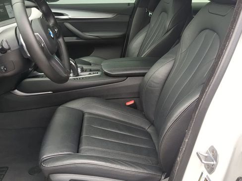 Used 2019 BMW X6 sDrive35i RWD image 17