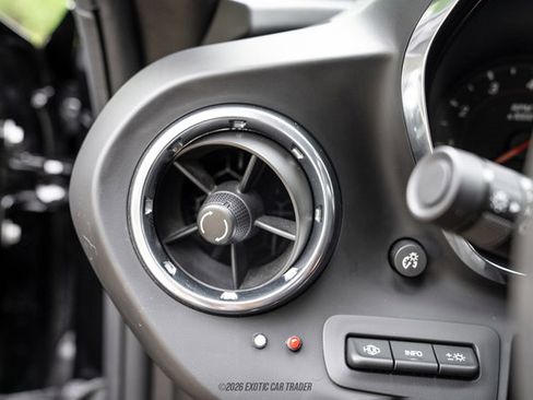 Used 2019 Chevrolet Camaro ZL1 RWD image 46