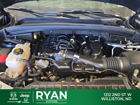 Used 2023 Jeep Grand Cherokee L Laredo AWD/4WD image 43