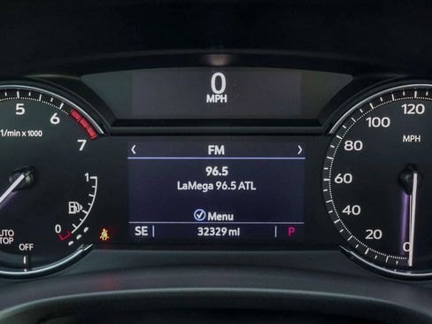 Used 2022 Cadillac XT4 Luxury w/ Cold Weather Package image 25