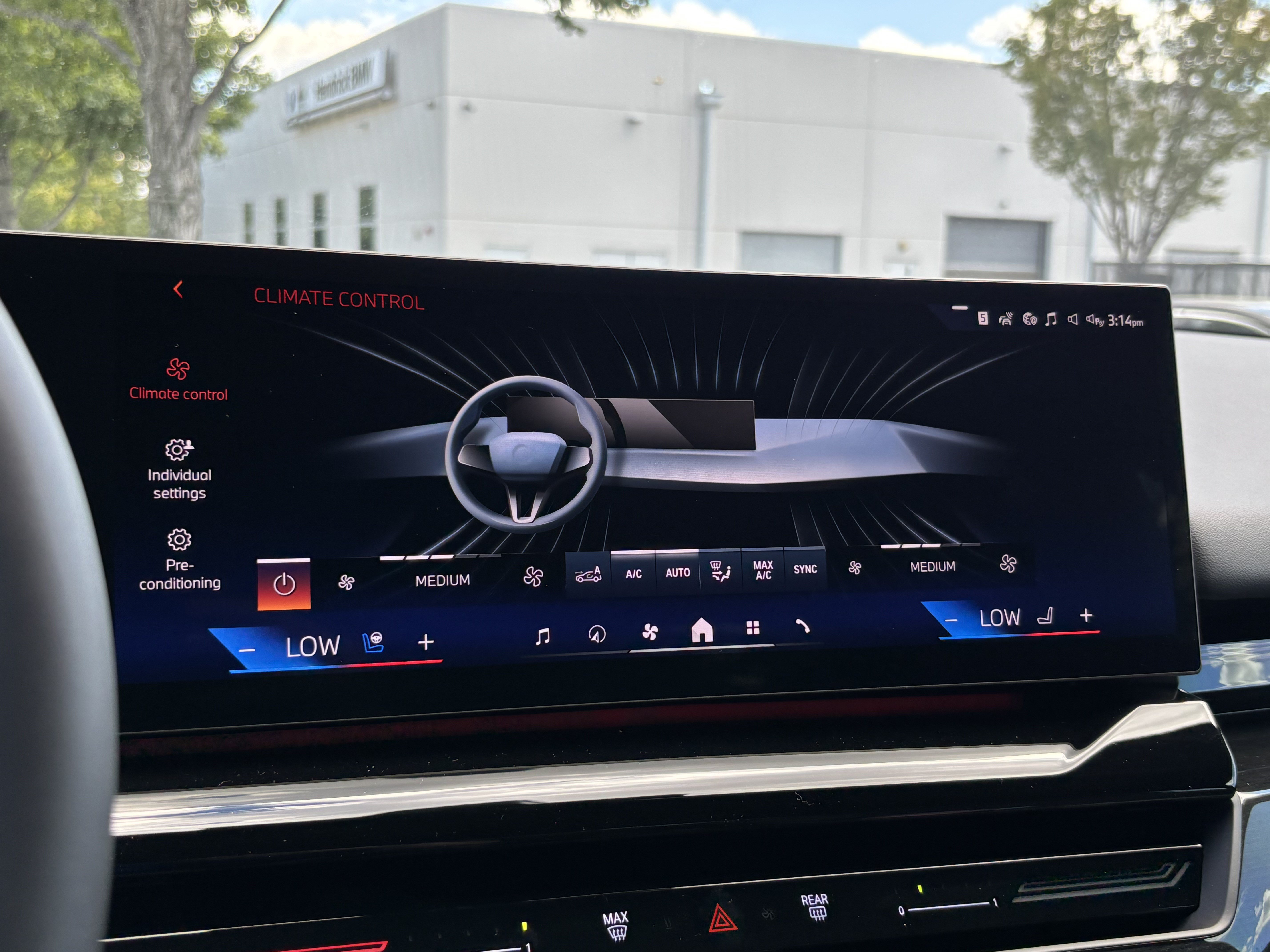 Certified 2026 BMW 530i xDrive AWD/4WD image 32