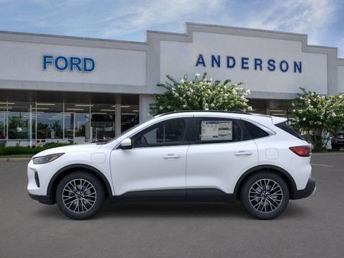 New 2025 Ford Escape SE w/ PHEV Premium Package image 3