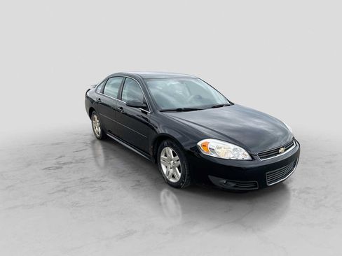 Used 2011 Chevrolet Impala LT FWD image 8