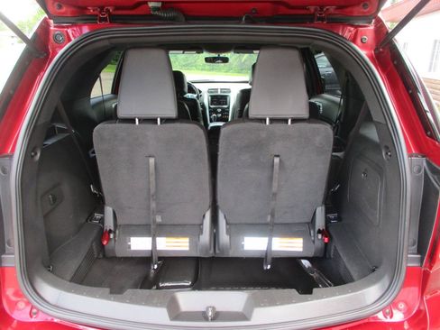 Used 2013 Ford Explorer XLT AWD/4WD image 21
