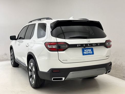 New 2026 Honda Pilot Touring image 7
