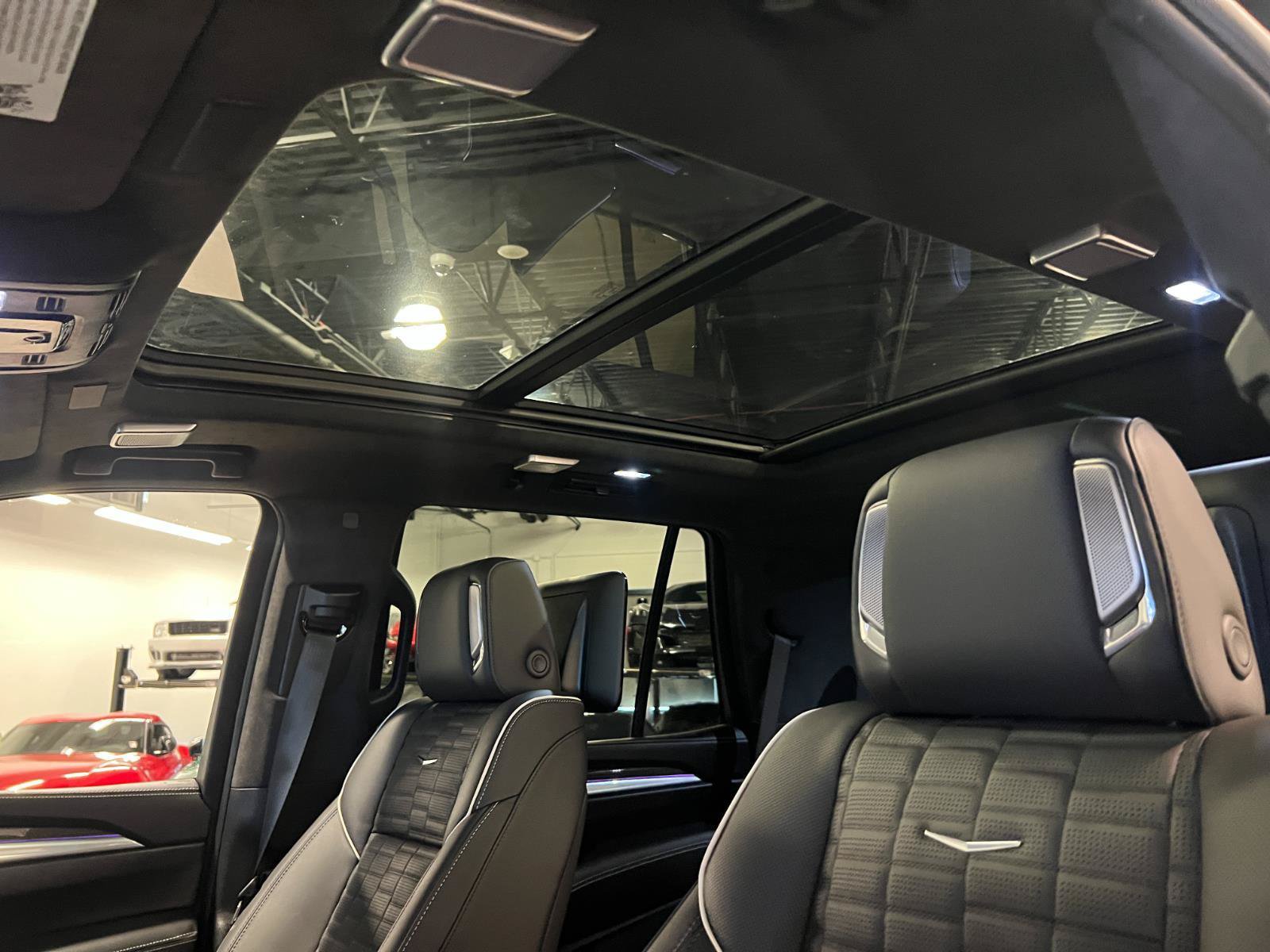 Used 2026 Cadillac Escalade V AWD/4WD image 24
