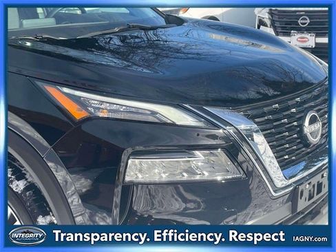 Certified 2023 Nissan Rogue SV image 10