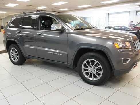 Used 2016 Jeep Grand Cherokee Limited AWD/4WD image 15