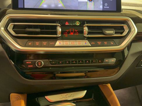 Certified 2025 BMW X4 xDrive30i AWD/4WD image 22