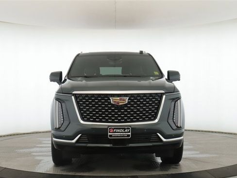 Used 2025 Cadillac Escalade ESV Premium Luxury w/ Touring Package image 12