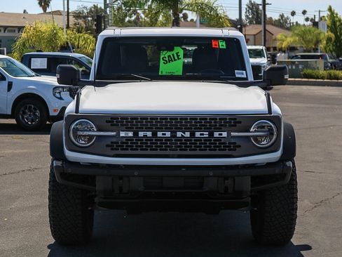 Certified 2023 Ford Bronco Badlands w/ Sasquatch Package AWD/4WD image 2