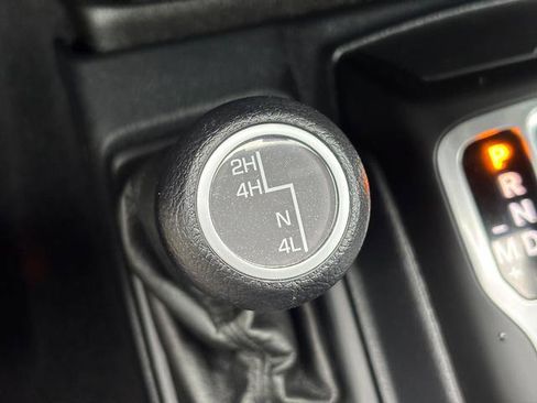 Used 2021 Jeep Wrangler Sport image 25