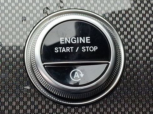 New 2026 Mercedes-Benz C 300 4MATIC Sedan image 18