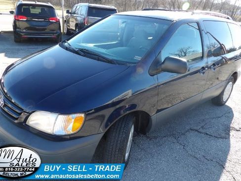 Used 2001 Toyota Sienna LE image 25