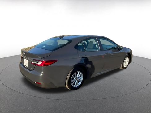 Used 2025 Toyota Camry LE image 14
