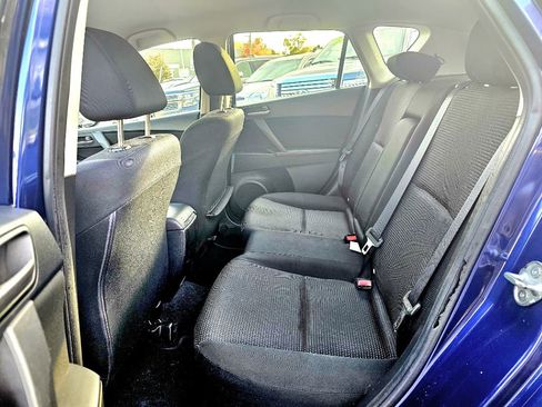 Used 2013 MAZDA MAZDA3 i Touring image 10