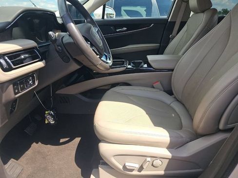 Used 2023 Lincoln Nautilus Reserve AWD/4WD image 7