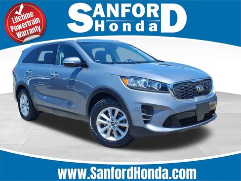 Used 2020 Kia Sorento LX w/ LX I4 Convenience Package FWD image 1