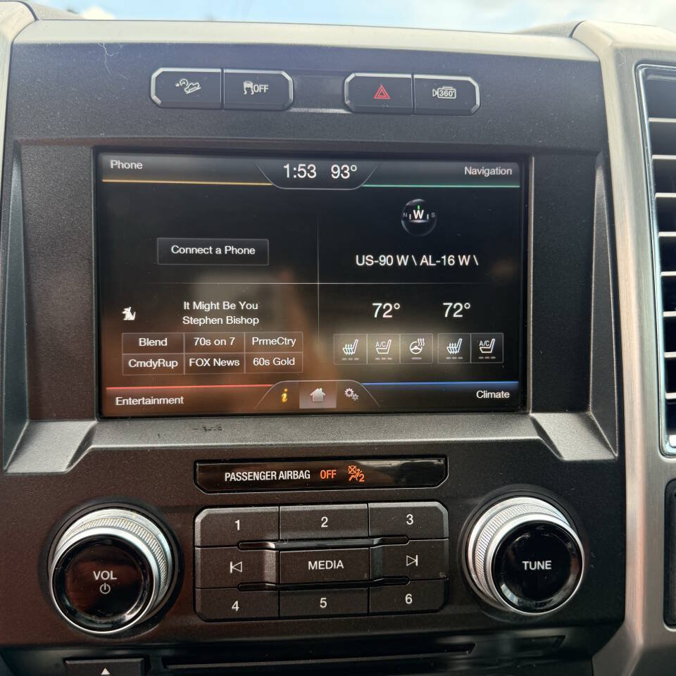 Used 2015 Ford F150 Platinum w/ Equipment Group 701A Luxury AWD/4WD image 24