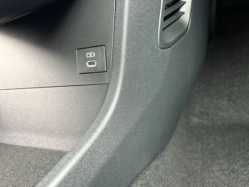 New 2026 Toyota C-HR AWD/4WD image 34