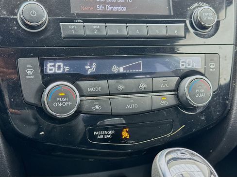 Used 2017 Nissan Rogue Sport SV image 12