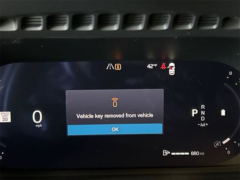 New 2026 Volvo XC90 B6 Plus w/ Protection Package Premier image 15