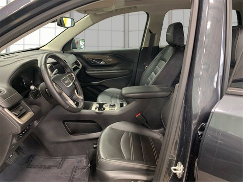 Used 2022 GMC Terrain Denali image 9