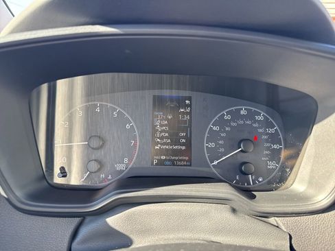 Used 2025 Toyota Corolla LE image 22