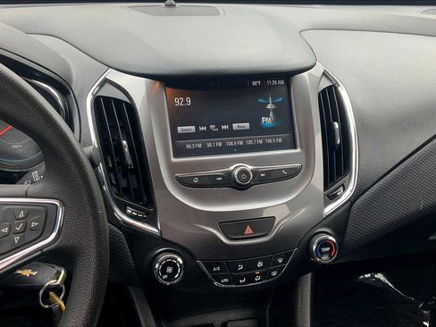 Used 2016 Chevrolet Cruze LT image 7
