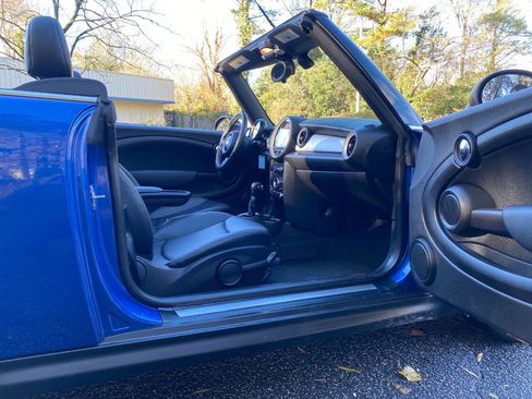 Used 2015 MINI Cooper Cooper 2dr Convertible image 39