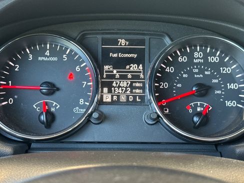 Used 2013 Nissan Rogue S w/ Special Edition Pkg FWD image 39