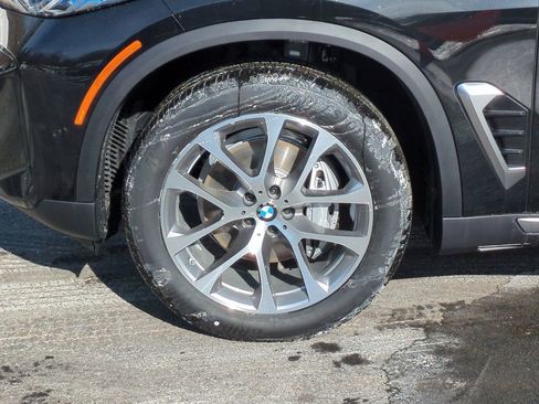 New 2026 BMW X5 xDrive40i w/ Premium Package image 10